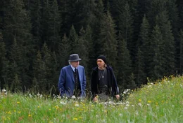 NELLA FOTO MICHAEL CAINE  E PAUL DANO.