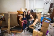 Rebecca Franchione, Kristy Etheredge (r.)