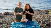 Tobi checkt gemeinsam mit Luisa den Mythos rund um die Insel Nisyros, wer Piraten waren und ob es Schatzinseln wirklich gab. Tobi checkt gemeinsam mit Luisa den Mythos rund um die Insel Nisyros, wer Piraten waren und ob es Schatzinseln wirklich gab.