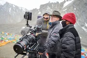 Hubert Doppler mit chinesischen Kollegen am Kailash. Hubert Doppler mit chinesischen Kollegen am Kailash.