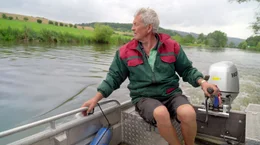 Ernst August Hannemann kennt die Werra seit seiner Kindheit. Der Fluss leidet unter den Folgen von Salzeinleitungen.