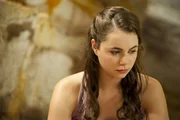 Nixie (Ivy Latimer) ist enttäuscht über Lyla (Lucy Fry) und Sirena (Amy Ruffle). Nixie (Ivy Latimer) ist enttäuscht über Lyla (Lucy Fry) und Sirena (Amy Ruffle).