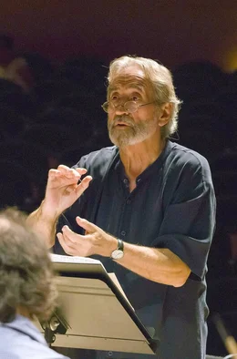 Der katalanische Dirigent, Gambist und Musikwissenschaftler Jordi Savall ist einer der gro&szlig;en Interpreten in dem Genre, das oft etwas pauschal als &bdquo;Alte Musik&ldquo; bezeichnet wird.
