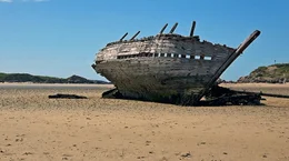 Das Schiffswrack &bdquo;Cara na Mara&ldquo;.