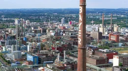 Bayer - Chemiekonzern am Rhein; ARD/SWR #UNSERE FL&Uuml;SSE, "Wie retten wir Deutschlands Lebensadern?", am Montag (21.10.24) um 22:50 Uhr im ERSTEN. Bayer - Chemiekonzern am Rhein &copy; SWR/Ingo Mende, honorarfrei - Verwendung gem&auml;&szlig; der AGB im engen inhaltlichen, redaktionellen Zusammenhang mit genannter SWR-Sendung und bei Nennung "Bild: SWR/Ingo Mende" (S2+). SWR Presse/Bildkommunikation, Baden-Baden, Tel: 07221/929-22202, foto@swr.de