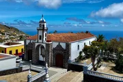 Valverde ist die Hauptstadt von El Hierro – die einzige der Kanaren, die nicht direkt am Meer liegt. Valverde ist die Hauptstadt von El Hierro – die einzige der Kanaren, die nicht direkt am Meer liegt.