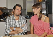 Leon (Daniel Fehlow) und Pia (Isabell Horn) machen sich Gedanken über die Zukunft von Baby Oskar. Leon (Daniel Fehlow) und Pia (Isabell Horn) machen sich Gedanken über die Zukunft von Baby Oskar.