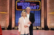 Als Kandidat:innen zu Gast bei "Wer weiß denn sowas?": Das Moderatoren- und Gesangsduo-Ehepaar Michael Hartl (r.) und Marianne Hartl (l.), bekannt als "Marianne & Michael". Als Kandidat:innen zu Gast bei "Wer weiß denn sowas?": Das Moderatoren- und Gesangsduo-Ehepaar Michael Hartl (r.) und Marianne Hartl (l.), bekannt als "Marianne & Michael".
