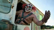 Sweet Tooth (Joe Seanoa) hat es auf John abgesehen – eine gnadenlose Verfolgungsjagd beginnt. Sweet Tooth (Joe Seanoa) hat es auf John abgesehen – eine gnadenlose Verfolgungsjagd beginnt.