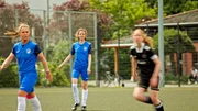 Francesca Knaus beim Fu&szlig;ballspiel.