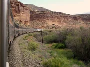 Nach der ersten Nacht - der California Zephyr im Ruby Canyon.