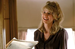 Sheriff Red Garnett wird auf der Suche nach den Fl&uuml;chtigen von der Kriminologin Sally Gerber (Laura Dern) begleitet, die sich mit Intelligenz und frechem Mundwerk zu behaupten wei&szlig;.