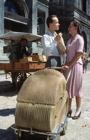 Maxi Grandauer (Thomas Darchinger) und Hildegard Grandauer (Patrizia Schw&ouml;bel).