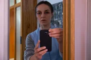 Die Putzfrau Silvia Pasquale (Anca Cipariu) macht w&auml;hrend ihrer Schicht eine interessante Beobachtung.