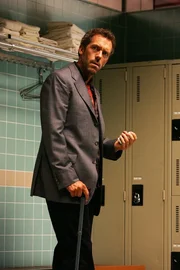 F&uuml;r Dr. Gregory House (Hugh Laurie) wird es immer schwieriger, an Schmerzmittel heranzukommen ...