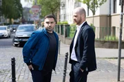 Easys (Lars Steinhöfel, l.) verzweifelter Schmerz bricht sich in Tobias' (Patrick Müller) Gegenwart Bahn. Easys (Lars Steinhöfel, l.) verzweifelter Schmerz bricht sich in Tobias' (Patrick Müller) Gegenwart Bahn.