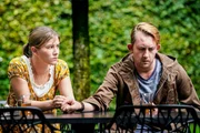 Die geistig behinderte Vanessa Meurer (Lea Freund) soll nach Flensburg in eine betreute Wohneinrichtung geschickt werden, weit weg von ihrem ebenfalls geistig eingeschränkten Freund Tim Wagner (Philipp Basener). So hatte das zumindest Vanessas Vater vorgesehen. Doch dann wird er erschlagen aufgefunden. Ob das junge Paar etwas mit dem Mord zu tun hat? Die geistig behinderte Vanessa Meurer (Lea Freund) soll nach Flensburg in eine betreute Wohneinrichtung geschickt werden, weit weg von ihrem ebenfalls geistig eingeschränkten Freund Tim Wagner (Philipp Basener). So hatte das zumindest Vanessas Vater vorgesehen. Doch dann wird er erschlagen aufgefunden. Ob das junge Paar etwas mit dem Mord zu tun hat?