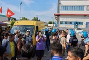 Protestveranstaltung gegen die Arbeitsbedingungen in einem Sweatshop in Prato. Protestveranstaltung gegen die Arbeitsbedingungen in einem Sweatshop in Prato.
