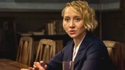 Dörte (Anna Maria Mühe) überzeugt Gropius, dass die Gemeinschaft am besten für das Projekt ist. Dörte (Anna Maria Mühe) überzeugt Gropius, dass die Gemeinschaft am besten für das Projekt ist.