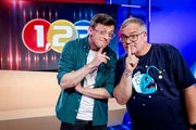 Youtuber Jacob Beautemps (links) vom Kanal "Breaking Lab" ist zu Gast bei Elton (rechts). Youtuber Jacob Beautemps (links) vom Kanal "Breaking Lab" ist zu Gast bei Elton (rechts).