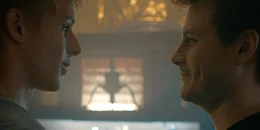 Merlin Rose (Milan), Manuel Rubey (Harro).