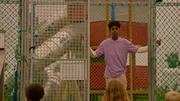 William (Caleb Kebreab) lässt nicht mit sich reden: Kein Zutritt zum Trampolin! William (Caleb Kebreab) lässt nicht mit sich reden: Kein Zutritt zum Trampolin!