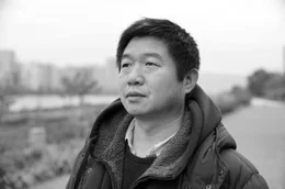Wang Bing wird der sogenannten Sechsten Generation'' des chinesischen Kinos zugerechnet, die f&uuml;r ihren harten Realismus bekannt ist.