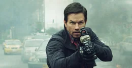 James Silva (Mark Wahlberg)