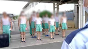 Milit&auml;rischer Drill bestimmt im Gef&auml;ngnis von Osaka den Alltag. Die H&auml;ftlinge marschieren im Gleichschritt, f&uuml;hren Appelle aus und d&uuml;rfen nicht ohne vorherige Erlaubnis sprechen.