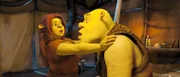 "F&uuml;r immer Shrek", Shrek f&uuml;hrt mit Fiona und seinen drei Kindern ein gl&uuml;ckliches Familienleben. Hin und wieder sehnt er sich aber nach seinem wilden Oger-Dasein zur&uuml;ck. Rumpelstilzchen schl&auml;gt ihm einen verh&auml;ngnisvollen Tausch vor. Shrek bekommt einen Tag ungebundener Freiheit, wenn er dem hinterlistigen Kerl einen Tag seiner Kindheit schenkt. Rumpelstilzchen sucht sich ausgerechnet den Tag von Shreks Geburt aus. Nun kennt keiner mehr den gr&uuml;nen Oger und gemeine Hexen beherrschen das K&ouml;nigreich 'Weit, weit weg'. Shrek bleiben 24 Stunden Zeit, alles wieder ins Lot zu bringen.  SENDUNG: ORF eins - MI - 25.12.2019 - 09:15 UHR. - Veroeffentlichung fuer Pressezwecke honorarfrei ausschliesslich im Zusammenhang mit oben genannter Sendung oder Veranstaltung des ORF bei Urhebernennung.