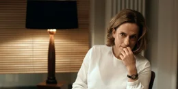 Claudia Michelsen (Mutter Susann).