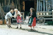 Die Frauen ganz zünftig: Gerdi (Senta Berger, l.), Heidi (Gisela Schneeberger, M.) und Monika (Gundi Ellert, r.). Die Frauen ganz zünftig: Gerdi (Senta Berger, l.), Heidi (Gisela Schneeberger, M.) und Monika (Gundi Ellert, r.).
