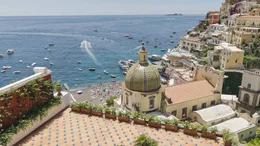 Auch f&uuml;r Bohemiens und Aussteiger ist die Amalfik&uuml;ste in den 1970er Jahren ein R&uuml;ckzugsort. Im K&uuml;stenort Positano lebt etwa viele Jahre lang die australische K&uuml;nstlerin Vali Meyer mit ihrem &ouml;sterreichischen Ehemann Rudi Rappold.