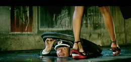 Sir Reginald Brook (Terry-Thomas)  +++ Die Verwendung des sendungsbezogenen Materials ist nur mit dem Hinweis und Verlinkung auf RTL+ gestattet. +++