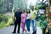 Von links der Hauptcast der "Doppelhaushälfte": Milan Peschel als Andi Knuppe, Maryam Zaree als Mari Sawadi, Minh-Khai Phan-Thi als Tracy Knuppe, Benito Bause als Theo Kröger Von links der Hauptcast der "Doppelhaushälfte": Milan Peschel als Andi Knuppe, Maryam Zaree als Mari Sawadi, Minh-Khai Phan-Thi als Tracy Knuppe, Benito Bause als Theo Kröger