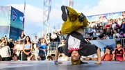 B-Girl Jilou im Ranking-Battle bei den Deutschen Meisterschaften in Hamburg. B-Girl Jilou im Ranking-Battle bei den Deutschen Meisterschaften in Hamburg.
