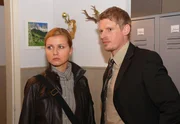 10 Uhr im Ersten. Sowohl Jana (Jessica Boehrs, l.) als auch Felix (Martin Gruber, r.) zweifeln an Johanns Unschuld. 10 Uhr im Ersten. Sowohl Jana (Jessica Boehrs, l.) als auch Felix (Martin Gruber, r.) zweifeln an Johanns Unschuld.