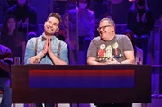 Rateteam-Kapit&auml;n Elton (r.) und der S&auml;nger Eloy de Jong (l.) bilden ein Rateteam.