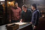 GRIMM -- "Silence of the Slams" Episode 513 -- (l-r) Russell Hornsby as Hank Griffin, David Giuntoli as Nick Burkhardt, Reggie Lee as Sergeant Wu GRIMM -- "Silence of the Slams" Episode 513 -- (l-r) Russell Hornsby as Hank Griffin, David Giuntoli as Nick Burkhardt, Reggie Lee as Sergeant Wu