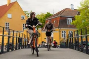 Grüner Städtetrip: Wer als Tourist bei CopenPay mitmacht und der Umwelt in der Stadt etwas Gutes tut, bekommt zum Beispiel verbilligte Leihräder. Grüner Städtetrip: Wer als Tourist bei CopenPay mitmacht und der Umwelt in der Stadt etwas Gutes tut, bekommt zum Beispiel verbilligte Leihräder.