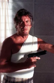 Pierre Brice (Jean-Claude Valentine). Pierre Brice (Jean-Claude Valentine).