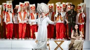 "Die Entf&uuml;hrung aus dem Serail" in einer Neuinszenierung von Andrea Moses und B&uuml;lent Ceylan in der Figur des Bassa Selim.