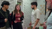Karim ist erleichtert, als Joanna wieder auftaucht. Doch die ist w&uuml;tend auf ihn, weil sie von seiner Aktion mit Joe Wind bekommen hat. Als Karim schon f&uuml;rchtet, sie k&ouml;nnte im Streit zur&uuml;ck nach Spanien fliegen, hat Peggy eine rettende Idee.