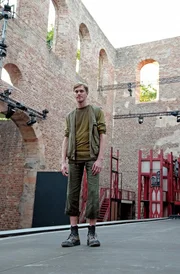 Schauspieler Thieß Brammer übernimmt bei den Bad Hersfelder Festspielen als Parsival die Hauptrolle im gleichnamigen Theaterstück. Schauspieler Thieß Brammer übernimmt bei den Bad Hersfelder Festspielen als Parsival die Hauptrolle im gleichnamigen Theaterstück.