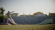 Gonçalo trainiert unermüdlich - jeder Versuch bringt ihn seinem Ziel näher. Der Kickflip wird zur persönlichen Herausforderung. Gonçalo trainiert unermüdlich - jeder Versuch bringt ihn seinem Ziel näher. Der Kickflip wird zur persönlichen Herausforderung.