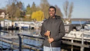 Abbas Yalahow erblindete als 16j-Jähriger durch einen Granatsplitter in seiner Heimatstadt Mogadischu. Abbas Yalahow erblindete als 16j-Jähriger durch einen Granatsplitter in seiner Heimatstadt Mogadischu.