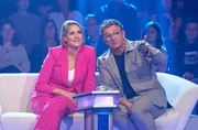 Haben gute Argumente f&uuml;r ihre Antworten: Judith Rakers und Hans Sigl in "Die Hirschhausen-Show ‒ Was kann der Mensch?"