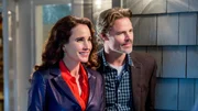 Andie MacDowell als Olivia Lockhart, Dylan Neal als Jack Griffith Andie MacDowell als Olivia Lockhart, Dylan Neal als Jack Griffith
