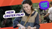 Sammy steht zum ersten Mal vor der Kamera. In ihrer ersten Filmrolle spielt sie Ella in einem Märchenfilm. Sammy steht zum ersten Mal vor der Kamera. In ihrer ersten Filmrolle spielt sie Ella in einem Märchenfilm.