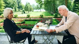 Henri (Eleonore Weisgerber, li.), Georgs (G&uuml;nther Maria Halmer, re.) unerf&uuml;llte Liebe, ist Witwe und nun frei f&uuml;r ihn!